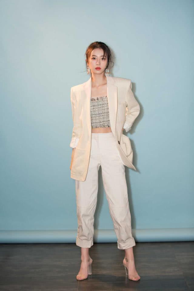 ����ͮ��Ĩ�����������Ƥ�����࣬͹�Ժ����ġ�